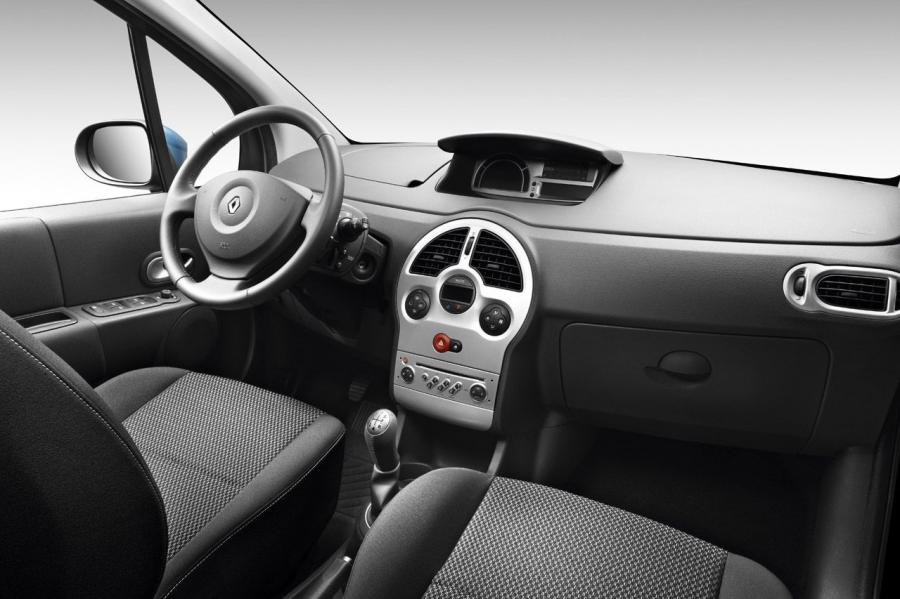  Renault Modus 2011 года  (фото 2 из 5)